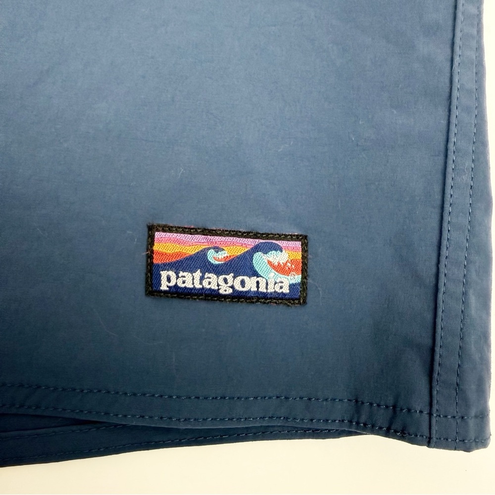Patagonia Men’s Stretch Wavefarer® Boardshorts
21” Stone Blue - Picture 8 of 10